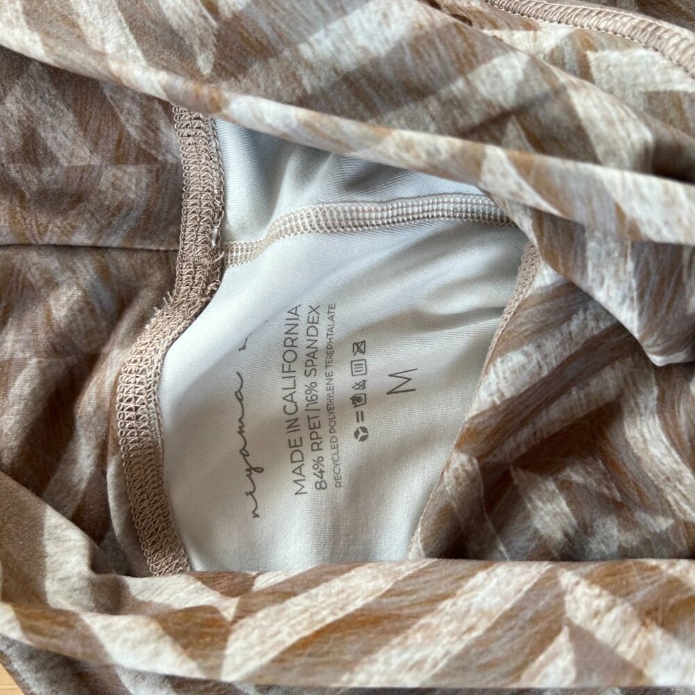 Niyama Sol Tan Striped Yoga Pants - NWT - Size M - Picture 3 of 3
